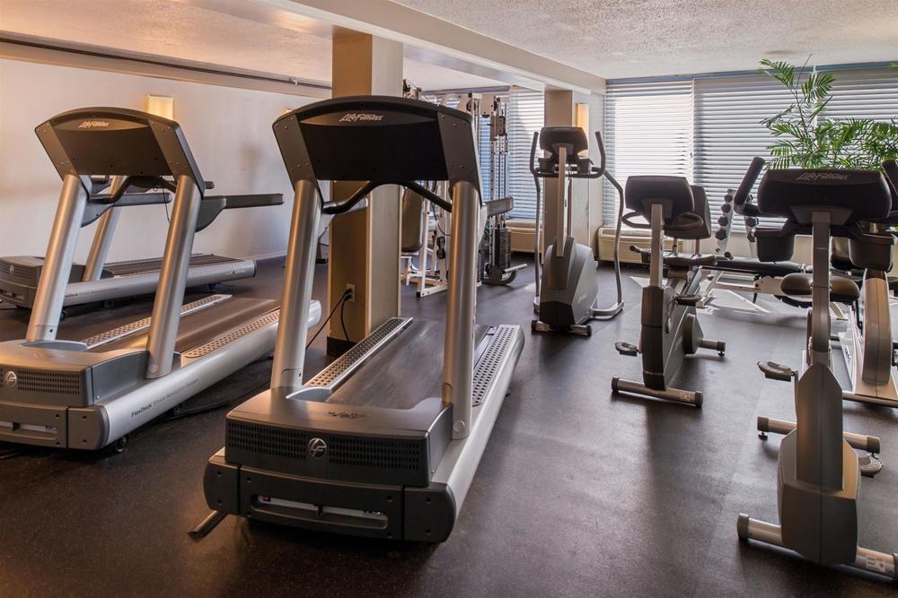 Ramada Plaza Rochester Airport 외부 사진