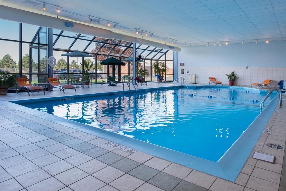 Ramada Plaza Rochester Airport 외부 사진