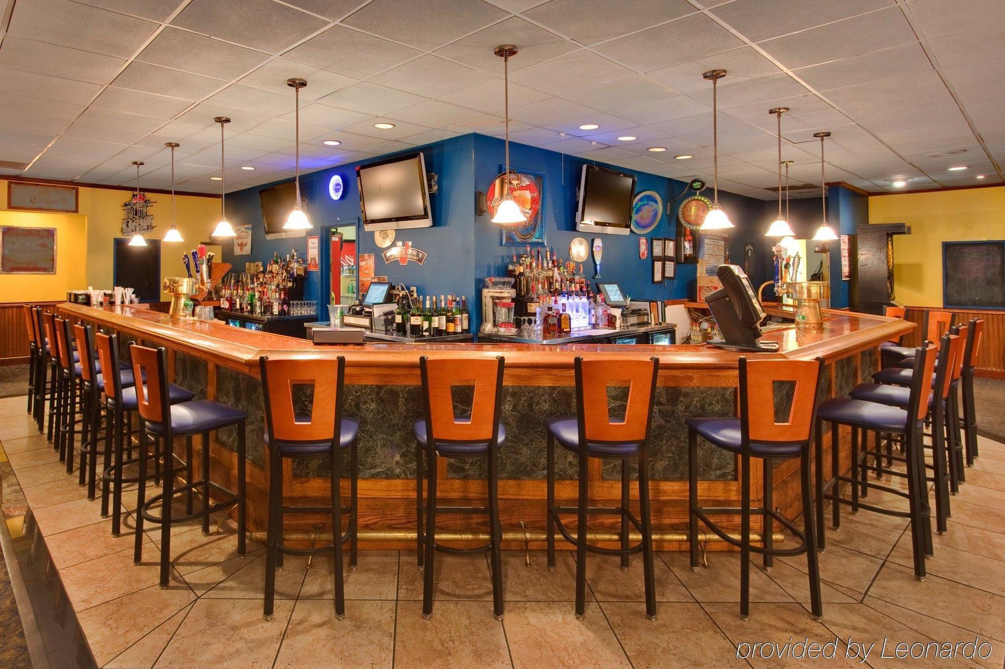 Ramada Plaza Rochester Airport 외부 사진